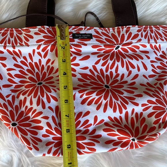 Kate Spade ♠️ floral canvas tote EUC - Picture 7 of 8